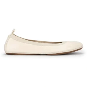 Samara Foldable Ballet Flat In Beige Patent Leather - CaringForTots - Professional Baby and Children's Products | Caring for Growth, Caring for Every Moment* Flats
