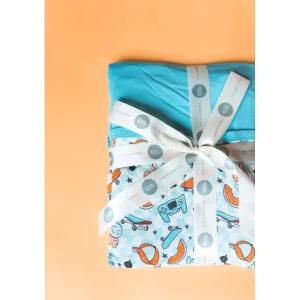 Waves + Shades Checkers Dream Blanket - CaringForTots - Professional Baby and Children's Products | Caring for Growth, Caring for Every Moment* Baby Blankets