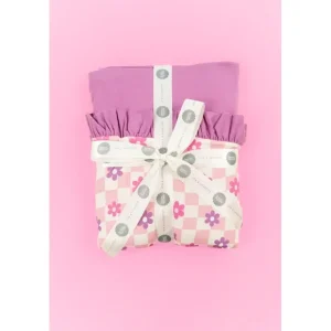 Wavey Daisy Checkers Dream Ruffle Blanket - CaringForTots - Professional Baby and Children's Products | Caring for Growth, Caring for Every Moment* Baby Blankets